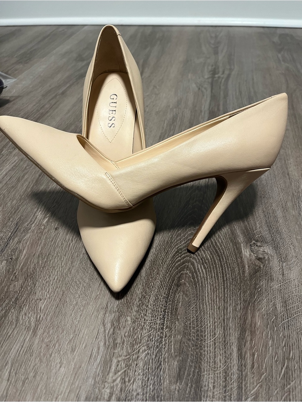GUESS Beige Pointed Toe Stiletto Heels NWOB
